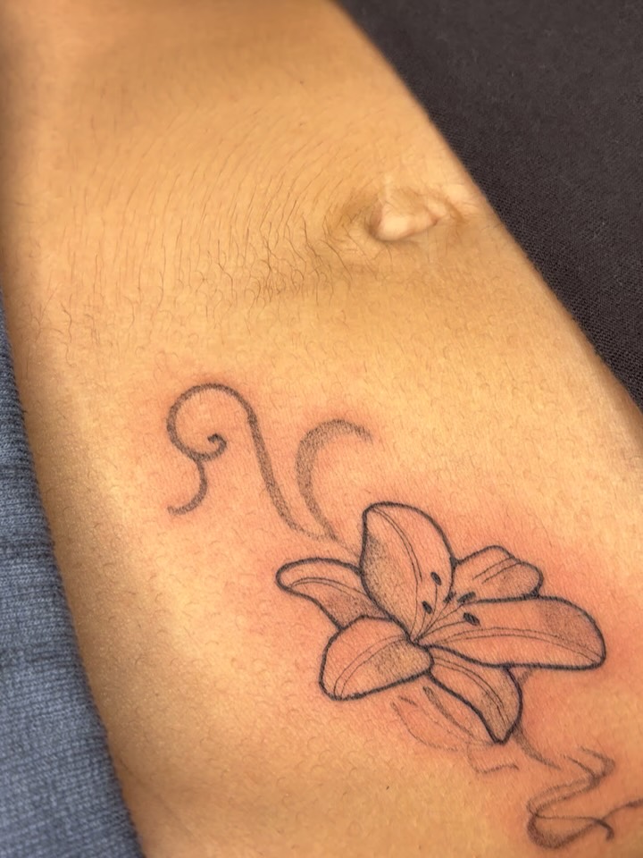 Tattoo by @tattooemmy — illustrative, fine_line