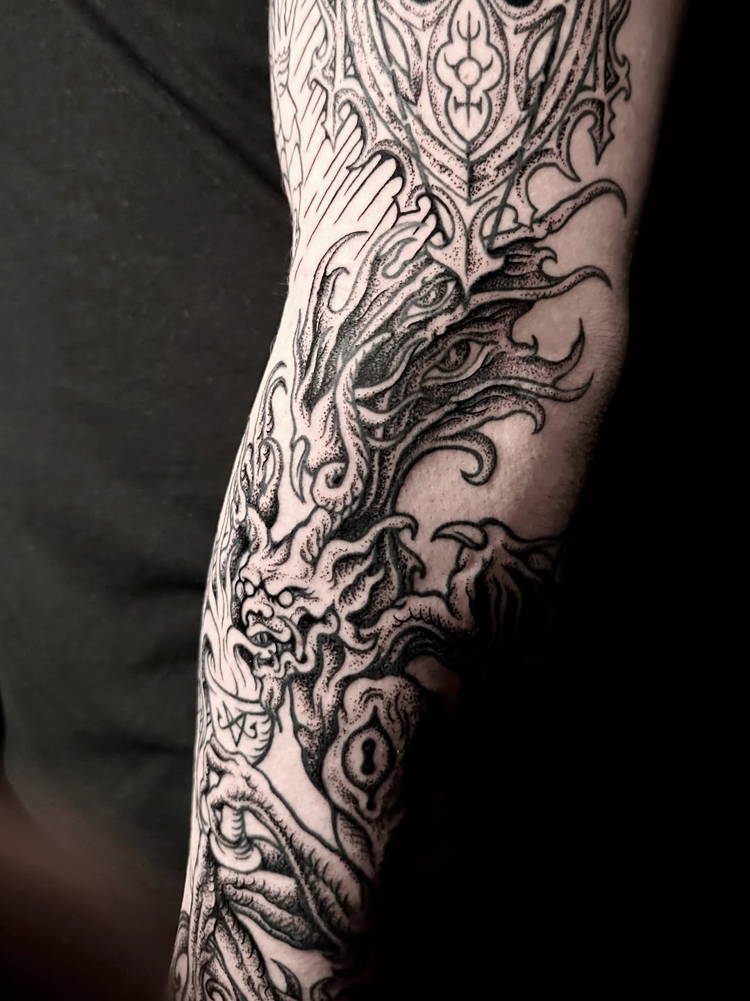 Tattoo by @sashawoland β black_and_grey, dotwork