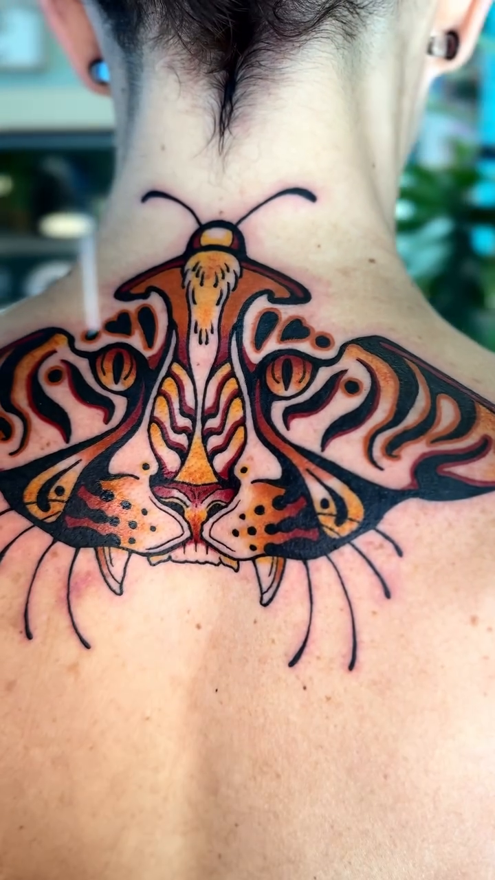 Tattoo by @quantum.jungle — neo_traditional, blackwork