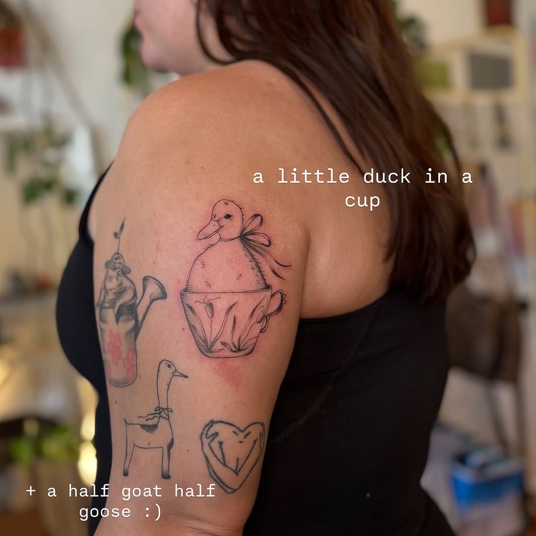 Tattoo by @sunshineyellowtattoos โ sketch