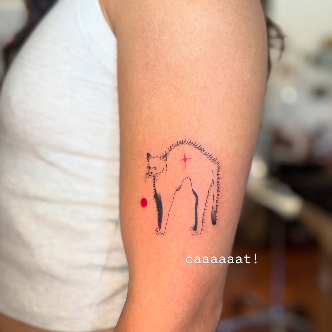Tattoo by @sunshineyellowtattoos โ fine_line
