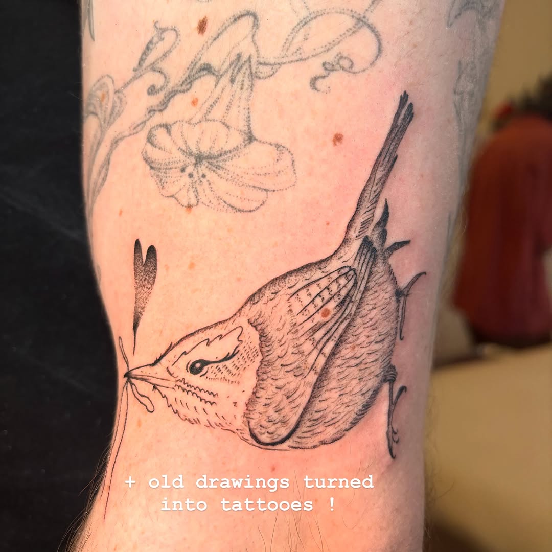 Tattoo by @sunshineyellowtattoos โ dotwork