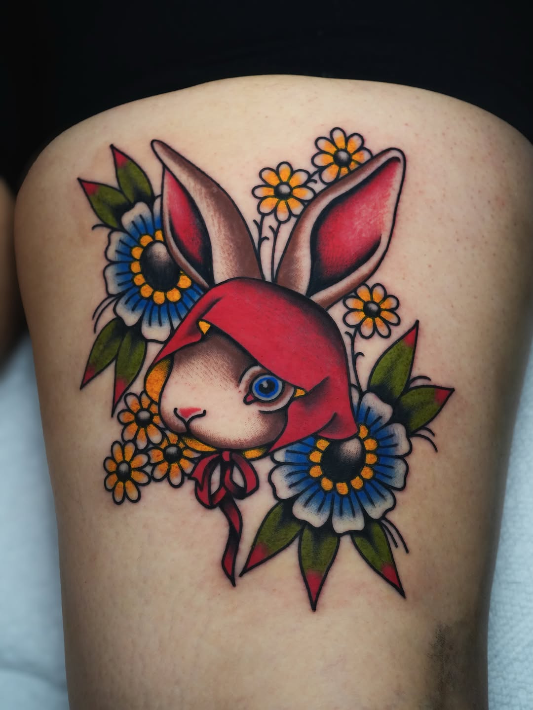 Tattoo by @robinson.tattoo โ american_traditional