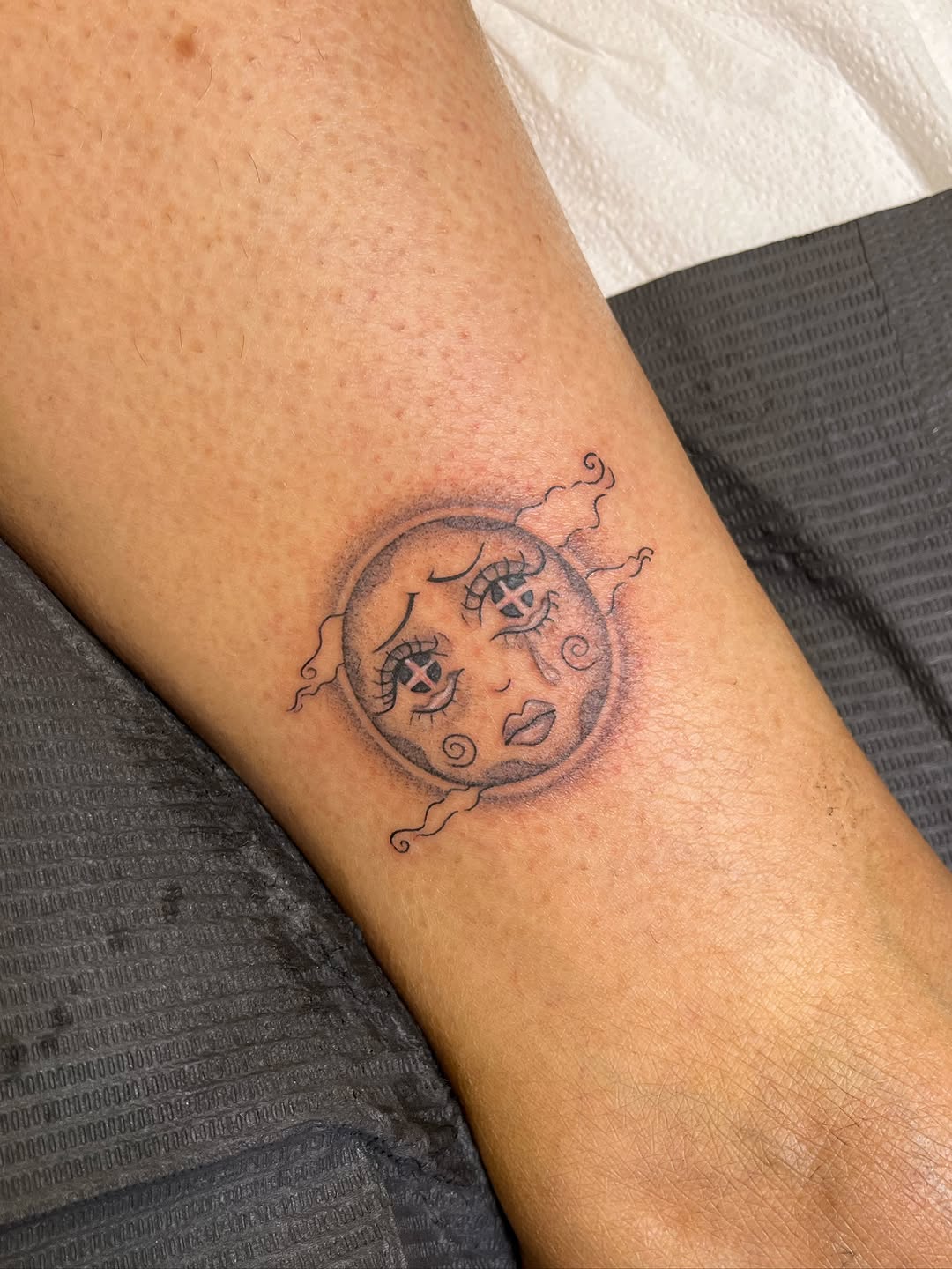 Tattoo by @inkbydaiz — fine_line