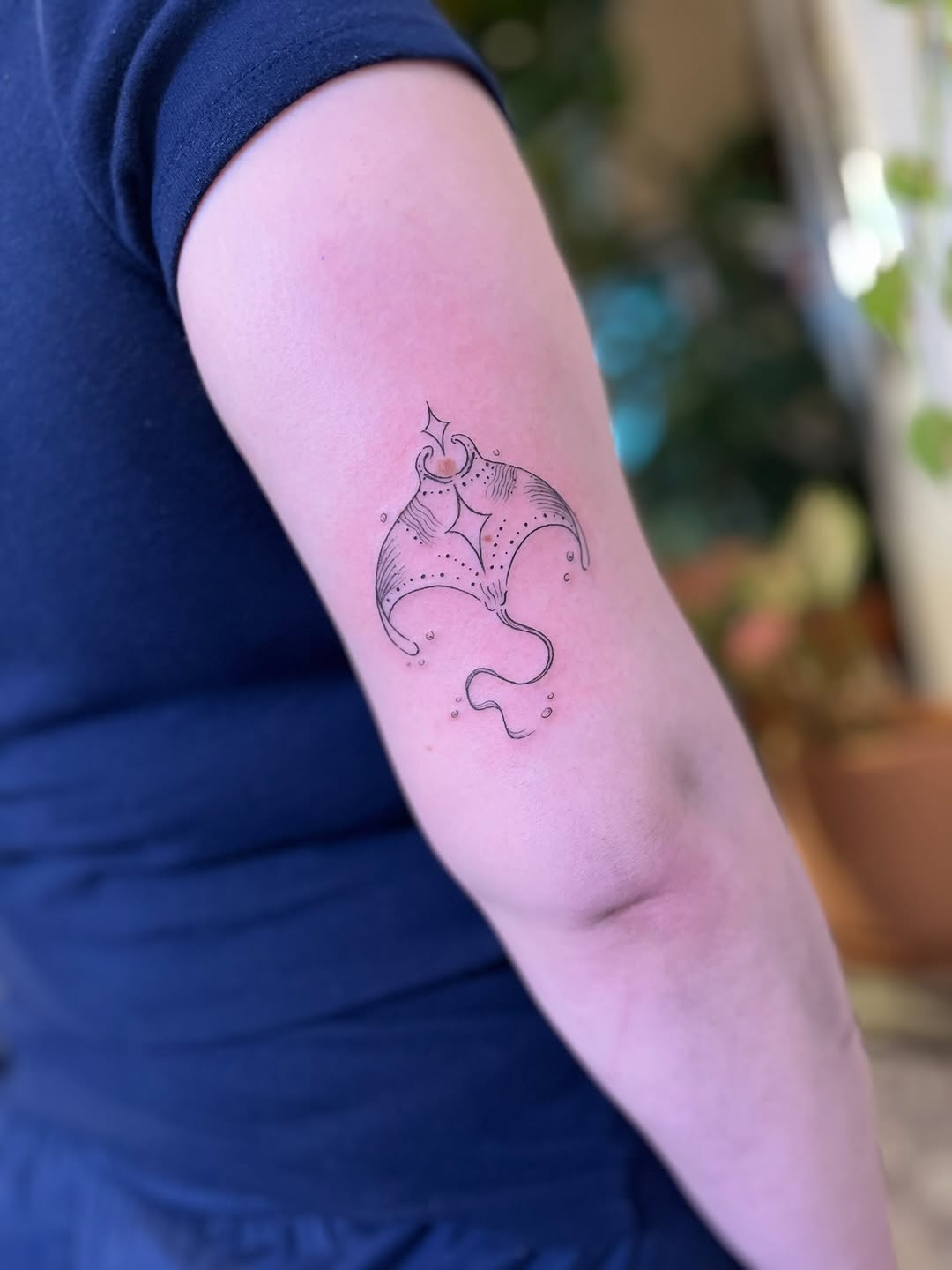 Tattoo by @inkbydaiz — fine_line