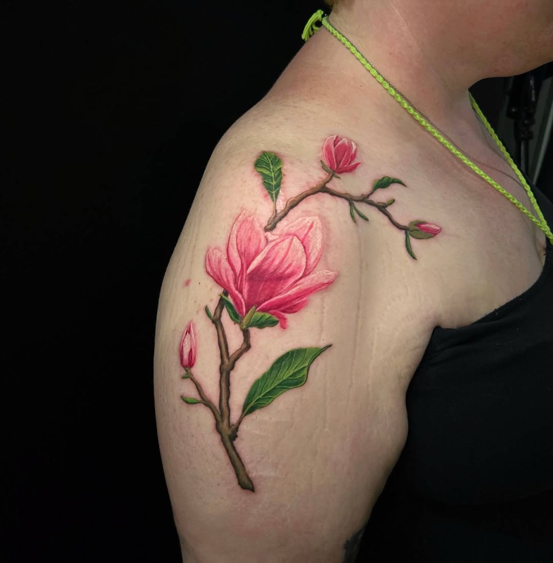 Tattoo by @pearthebeartattoo — realism, fine_line