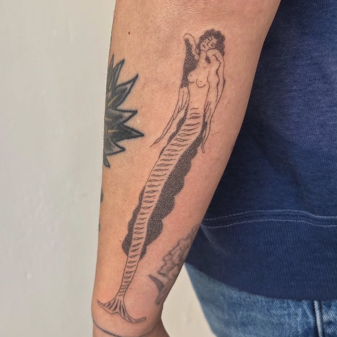 Tattoo by @mosaicslush — black_and_grey