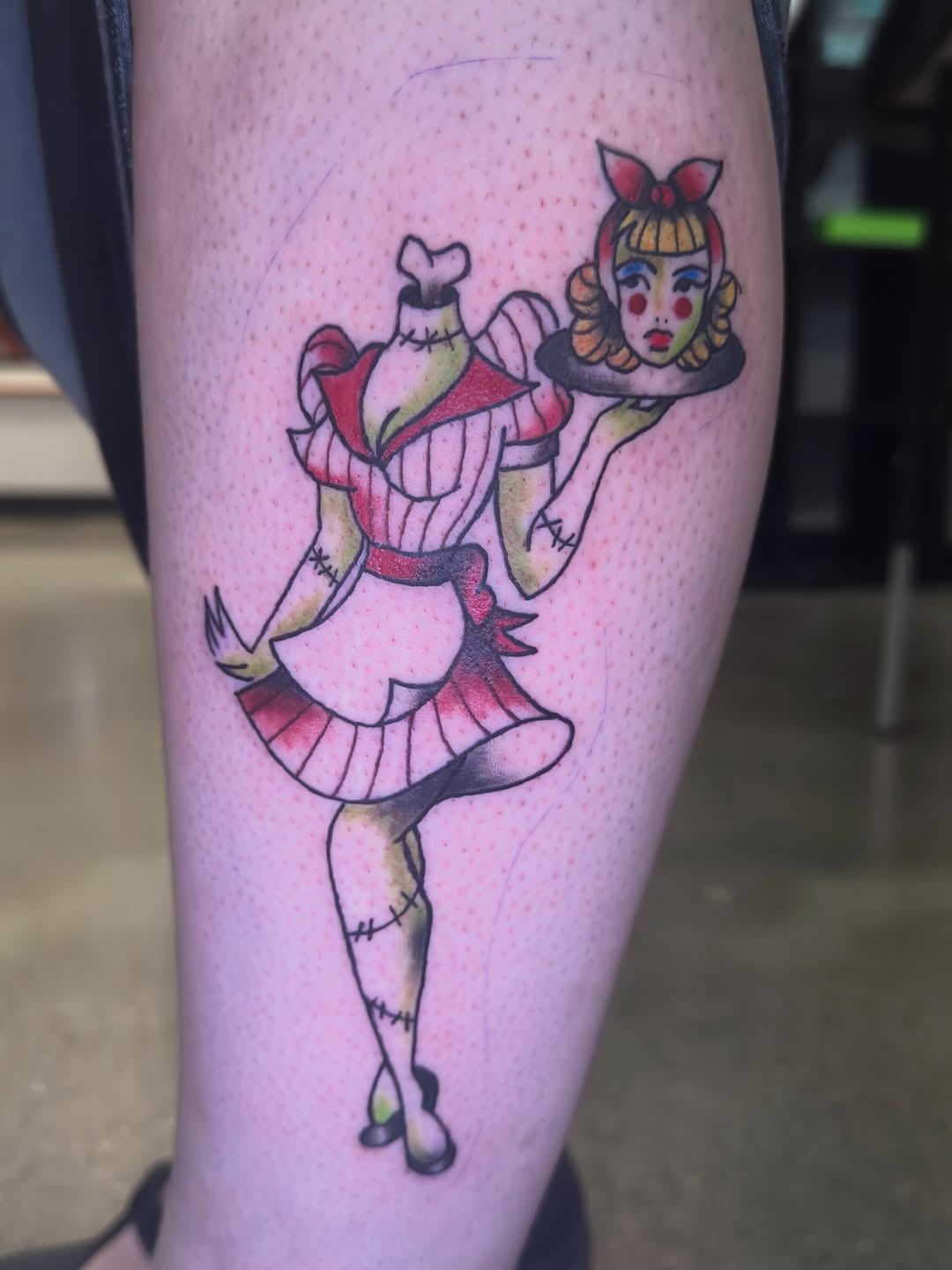 Tattoo by @tat2desirez โ american_traditional, new_school