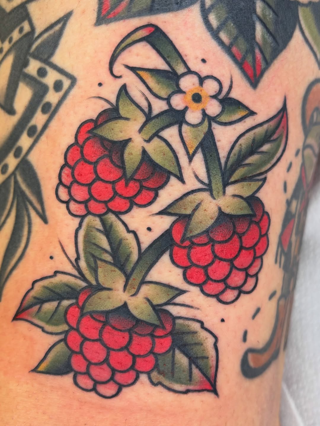 Tattoo by @tatturo_ โ american_traditional