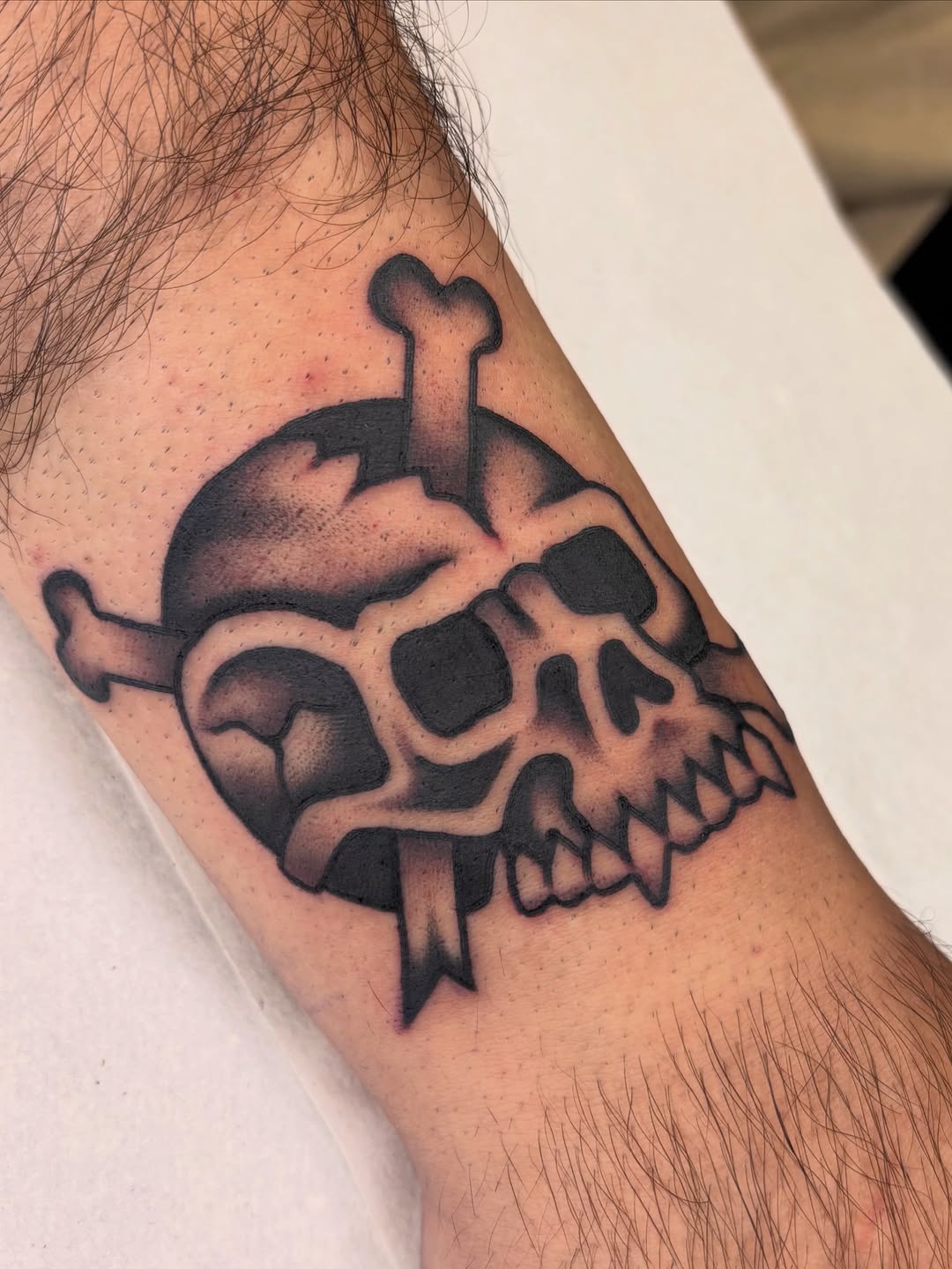 Tattoo by @tatturo_ โ american_traditional