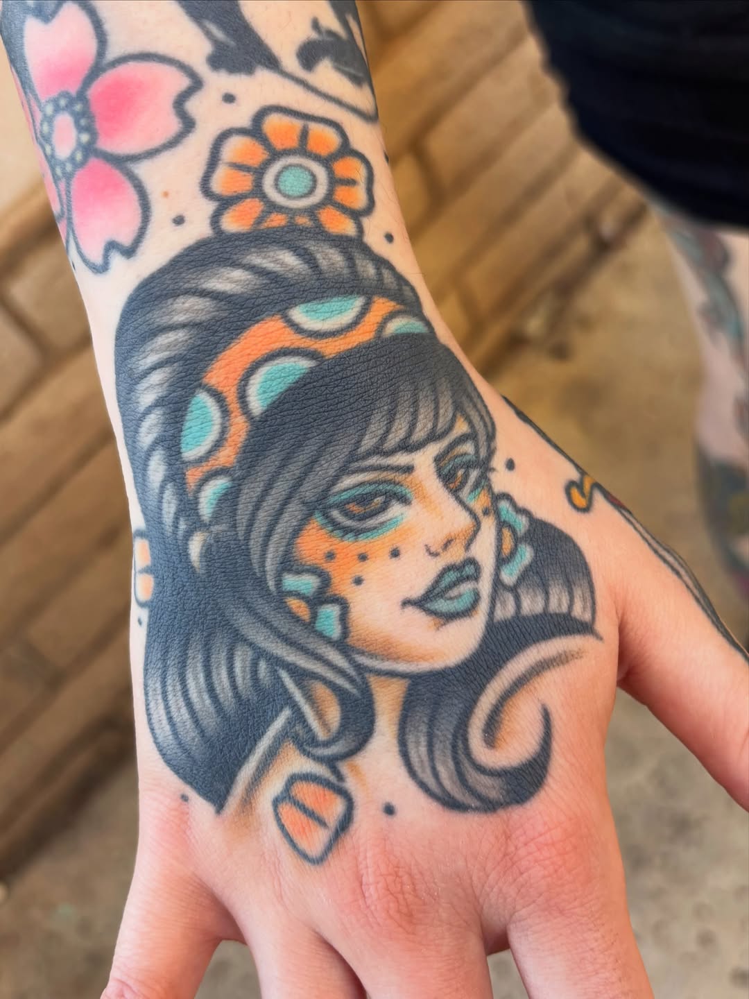 Tattoo by @tatturo_ โ american_traditional, neo_traditional