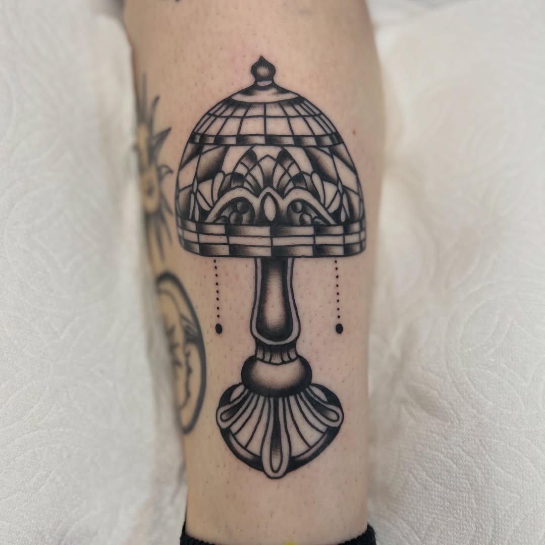 Tattoo by @viviantattoos — american_traditional