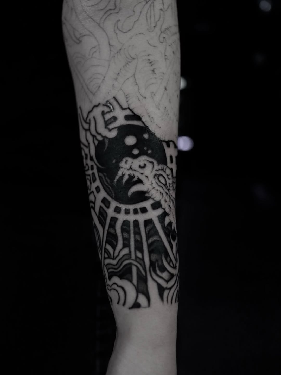 Tattoo by @annie.drkwv — japanese_irezumi, blackwork