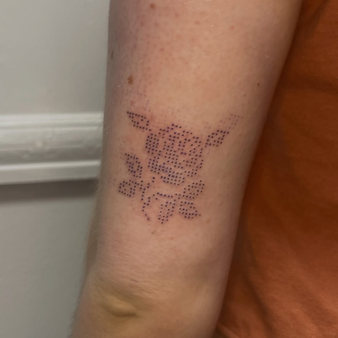 Tattoo by @hhunter.ttt — dotwork, minimalist