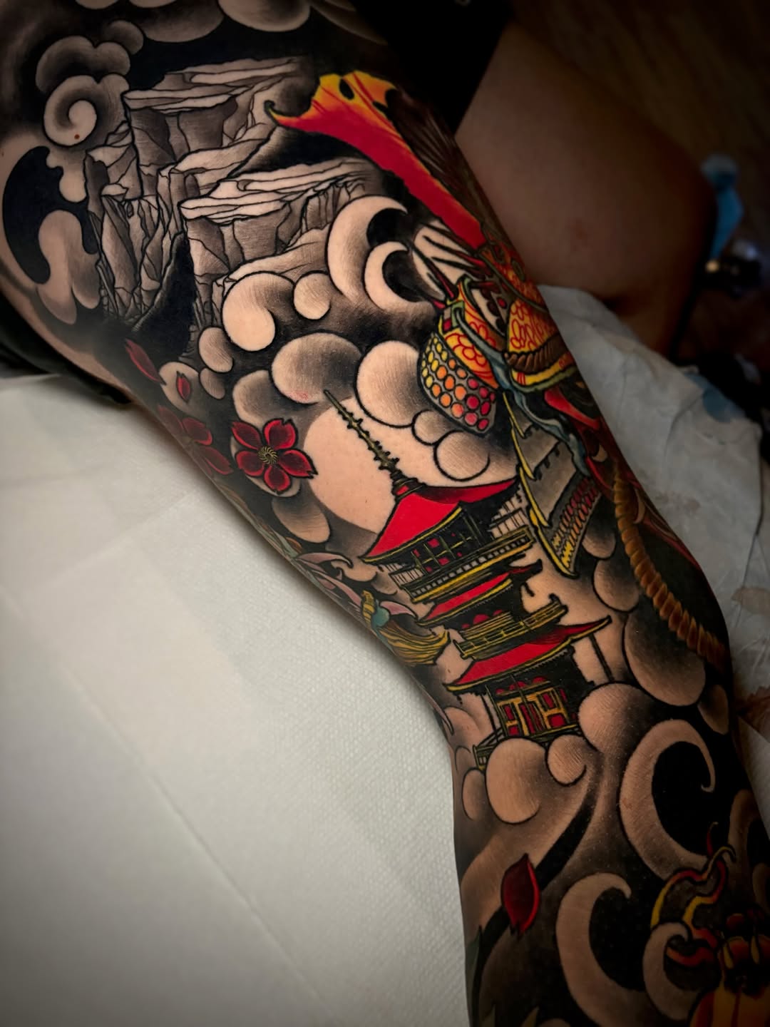 Tattoo by @jeffsaunderstattoo — japanese_irezumi, black_and_grey