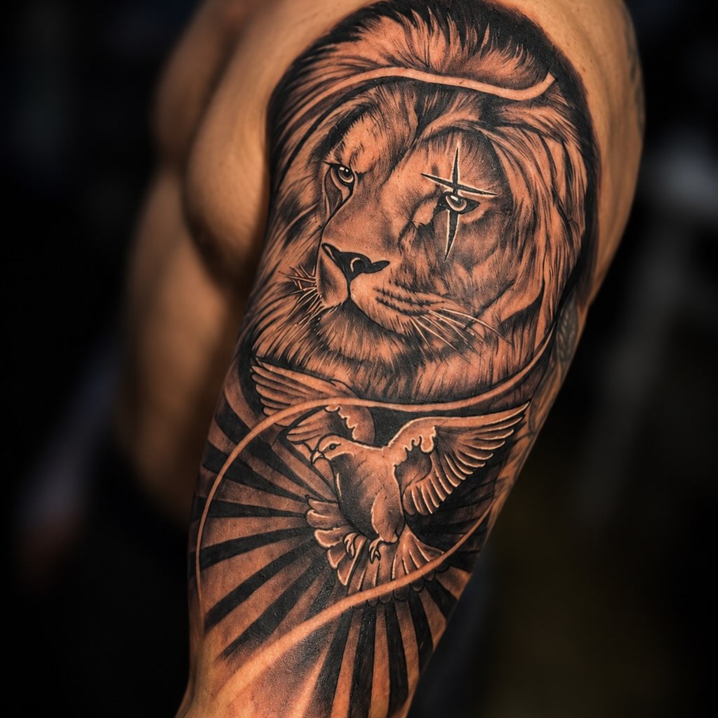 Tattoo by @dayse_ink — black_and_grey, realism
