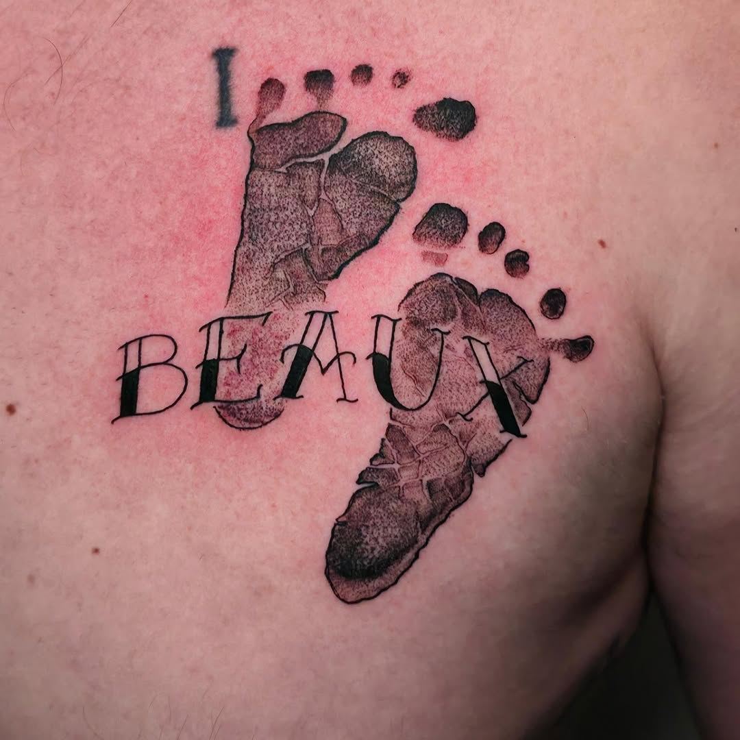 Tattoo by @vens.tattoo โ lettering_script, black_and_grey