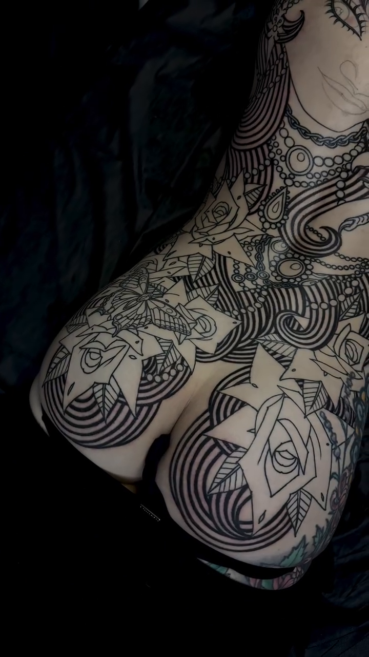 Tattoo by @erikalukaart — japanese_irezumi, blackwork