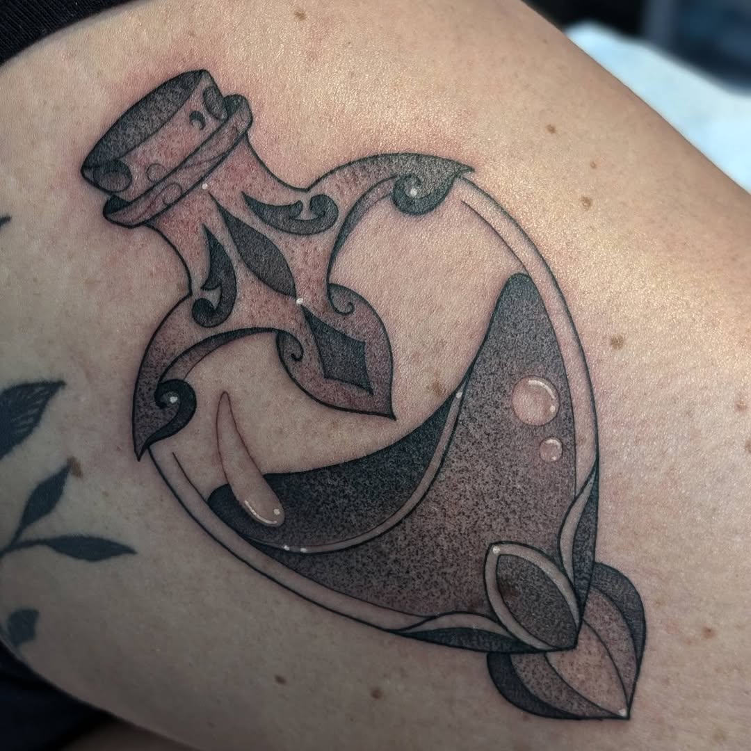 Tattoo by @kattiebaby β black_and_grey, ornamental