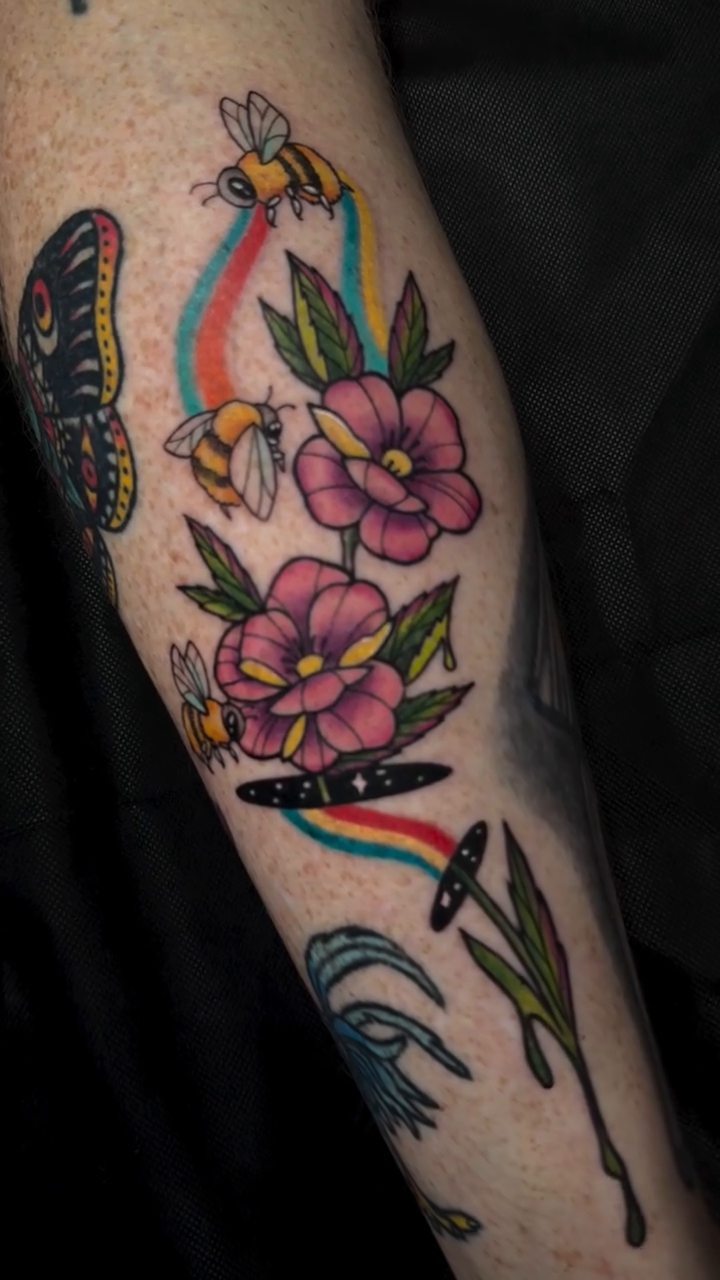 Tattoo by @thequietcactus โ american_traditional, illustrative