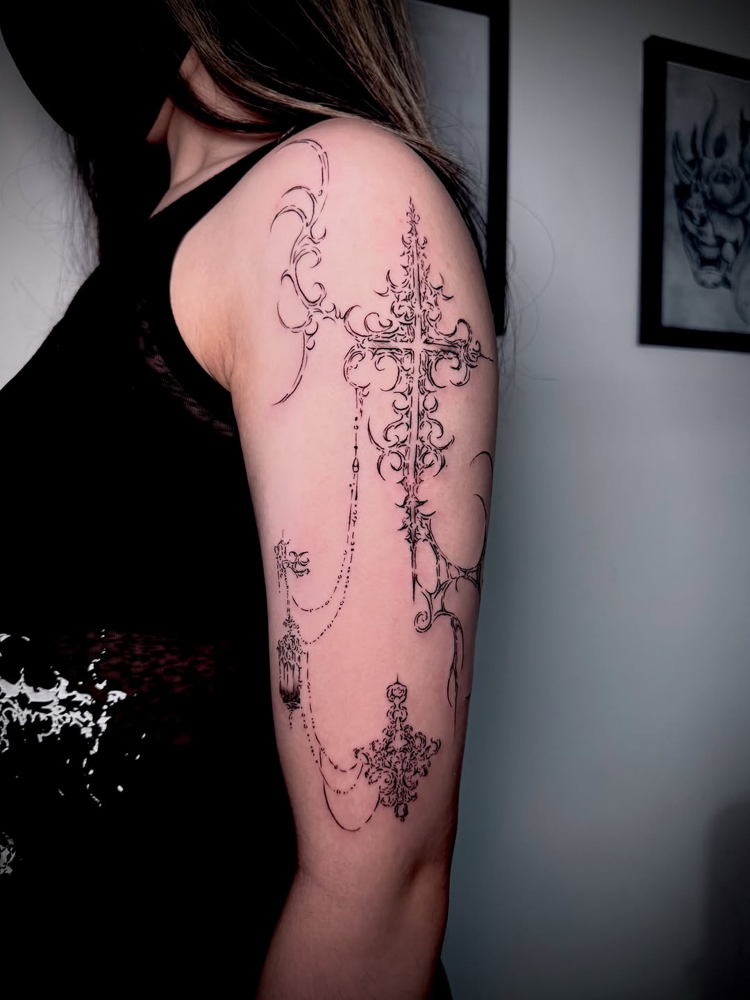 Tattoo by @_c._.yt_ โ fine_line, ornamental