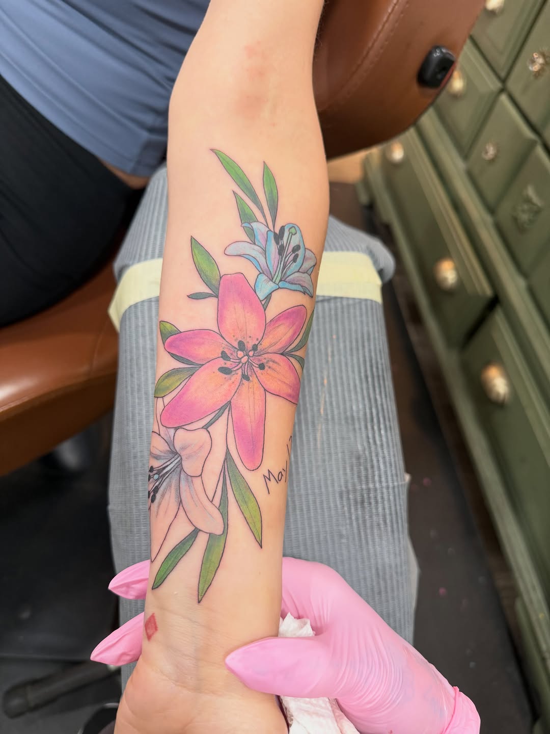 Tattoo by @honeysucktattoo โ fine_line, realism