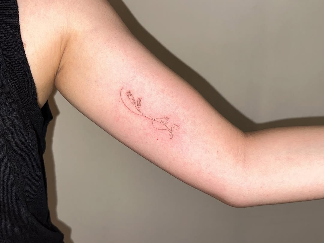 Tattoo by @olobi.poke — fine_line