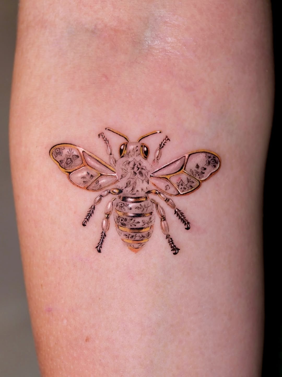 Tattoo by @tattooer.ari โ illustrative, fine_line