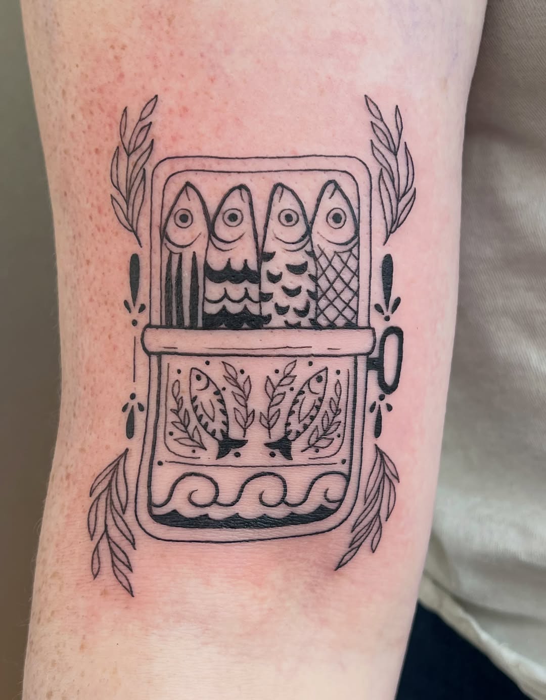 Tattoo by @beastlyflowers β blackwork, illustrative
