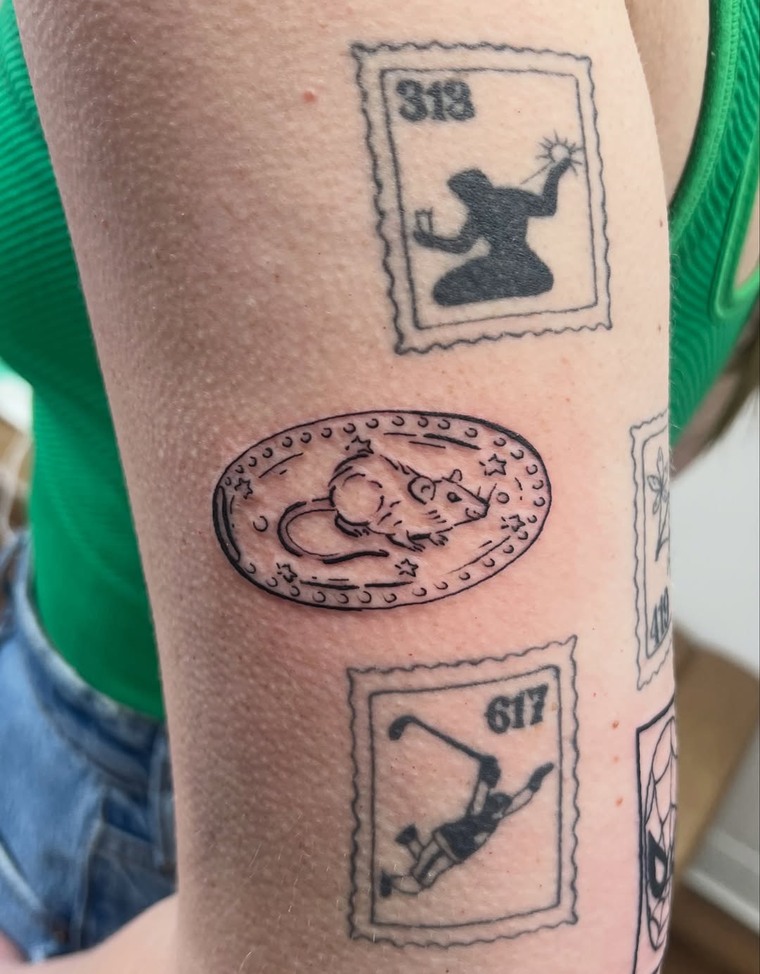 Tattoo by @beastlyflowers β blackwork