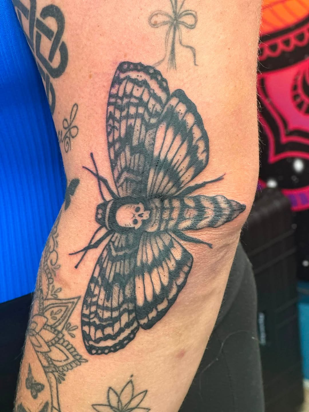 Tattoo by @shalynns.tattoo — black_and_grey, realism