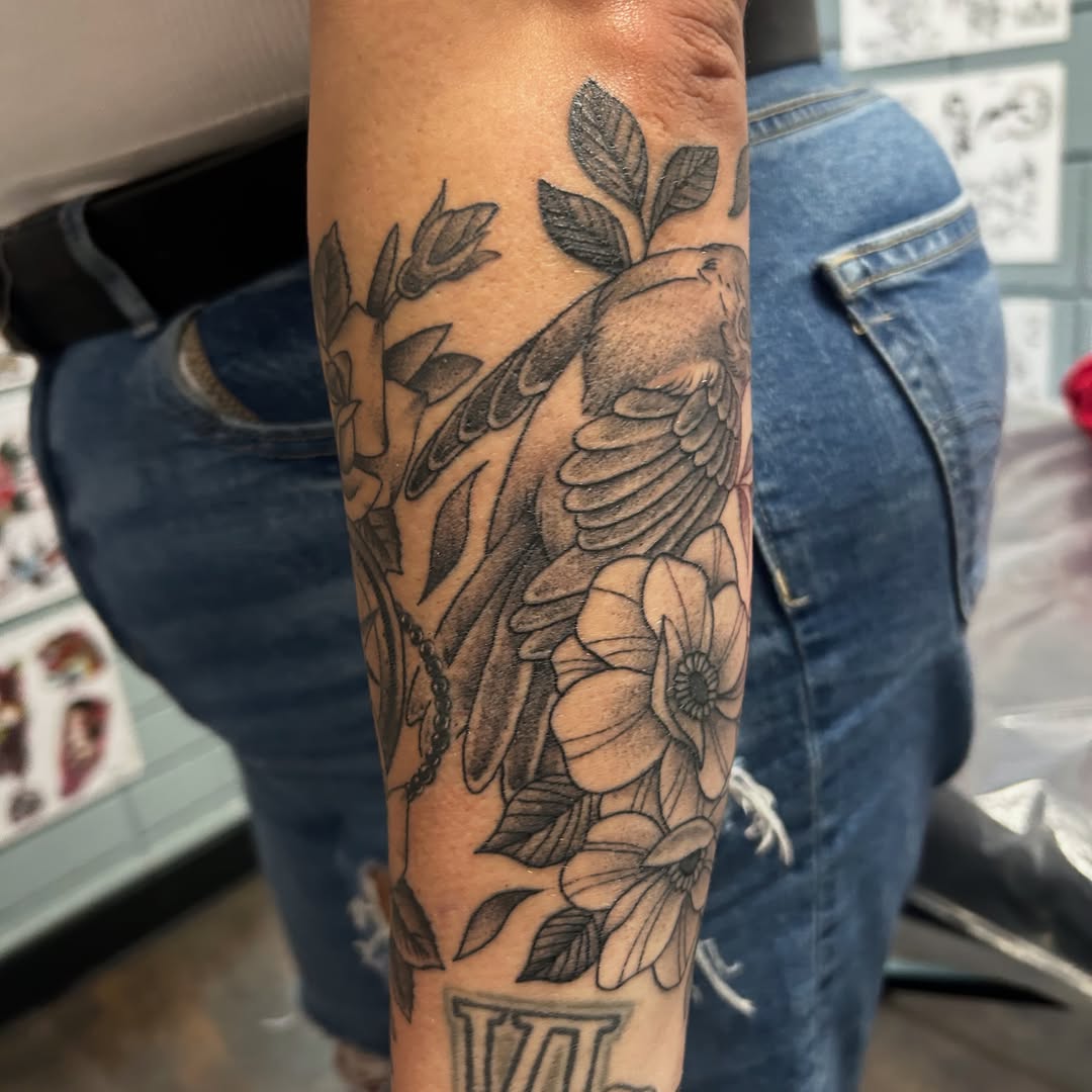 Tattoo by @inkbybray — black_and_grey, fine_line