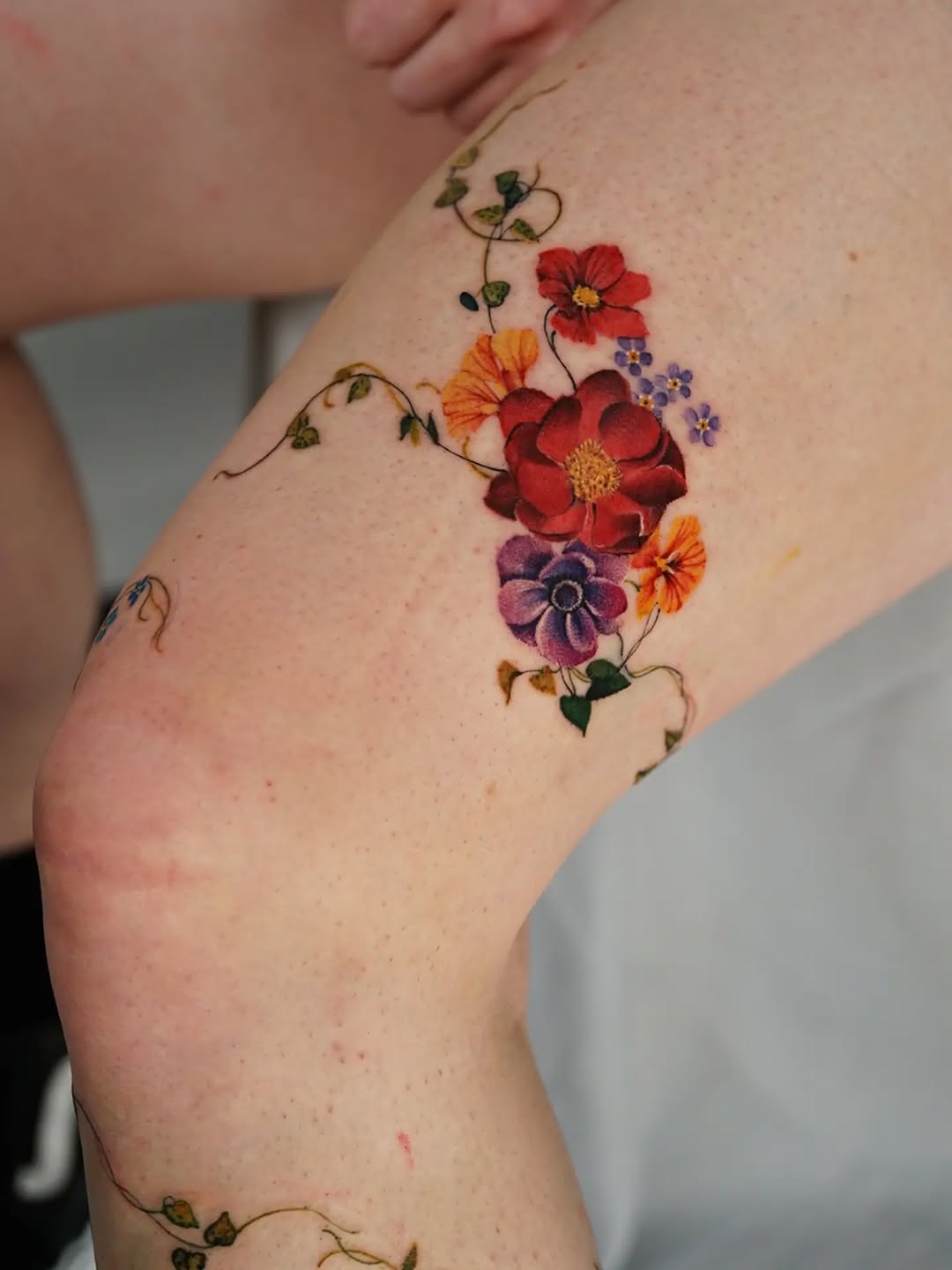 Tattoo by @vii_tattoo — fine_line, watercolor