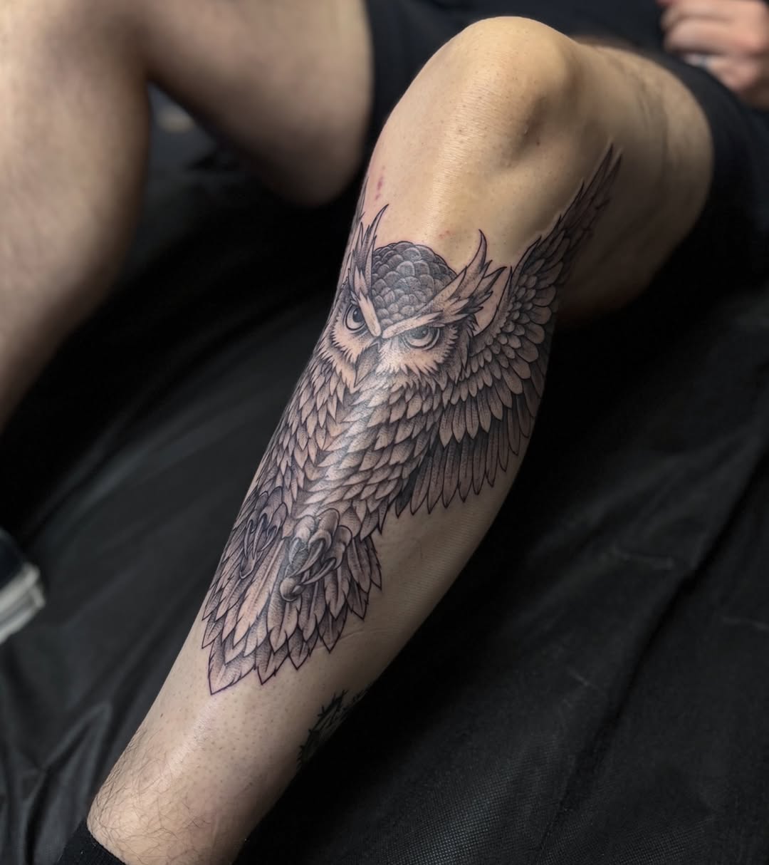 Tattoo by @rikkybobbytattoo โ realism, black_and_grey