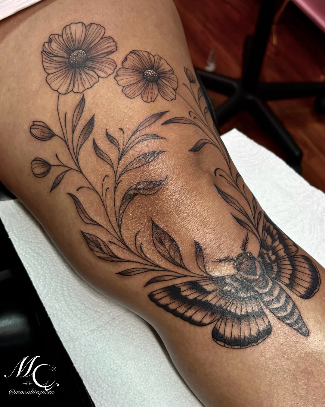Tattoo by @moonlitequeentattooist — fine_line, black_and_grey