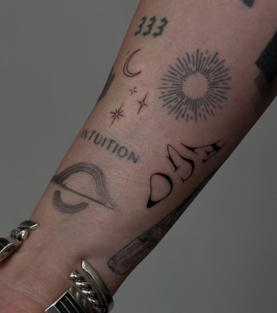 Tattoo by @andyoutattoo — fine_line, minimalist
