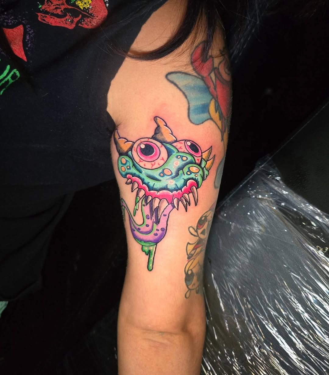 Tattoo by @klaatutattoo — new_school