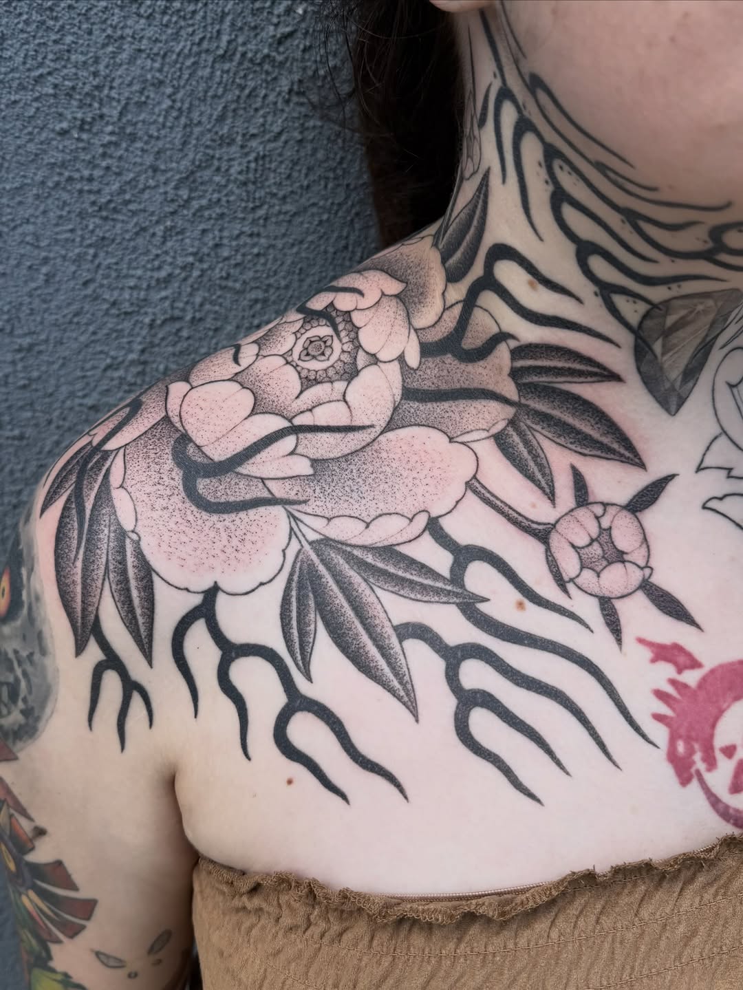 Tattoo by @michaelvillalobostattoo — dotwork, japanese_irezumi
