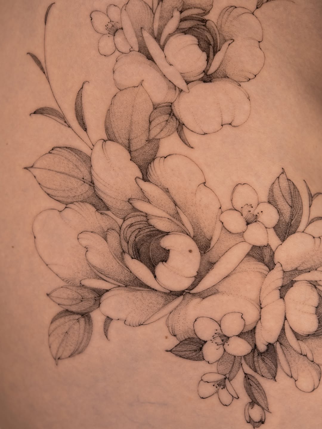 Tattoo by @shekhme โ black_and_grey, dotwork