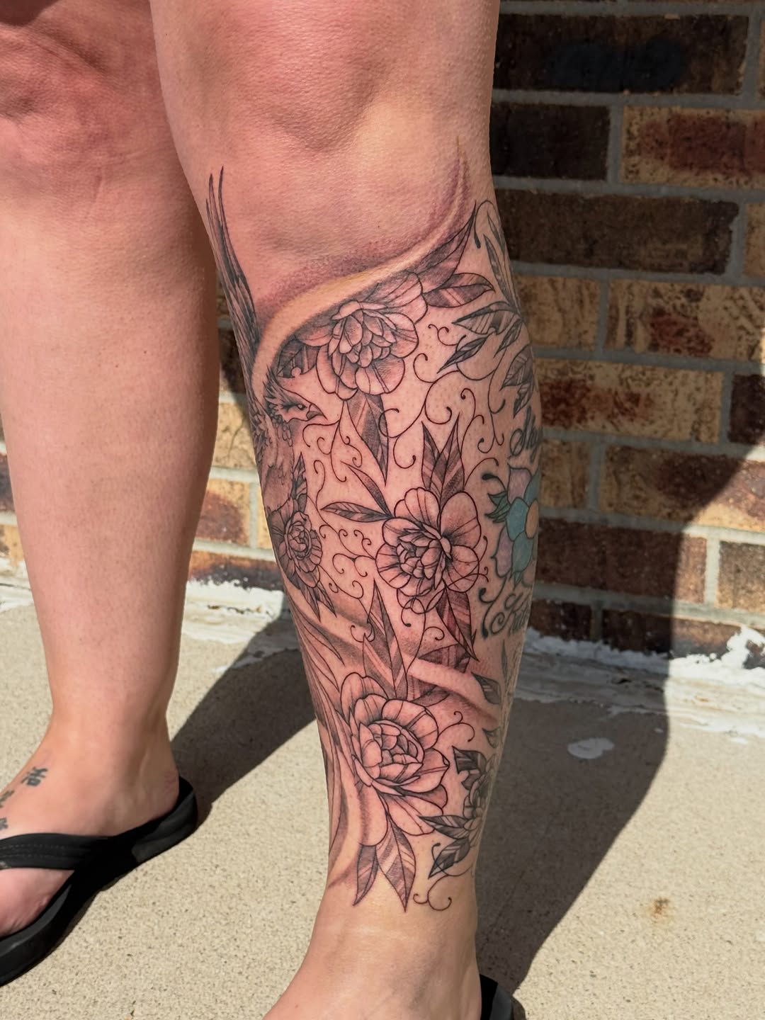 Tattoo by @larry._.tattoos — black_and_grey, fine_line