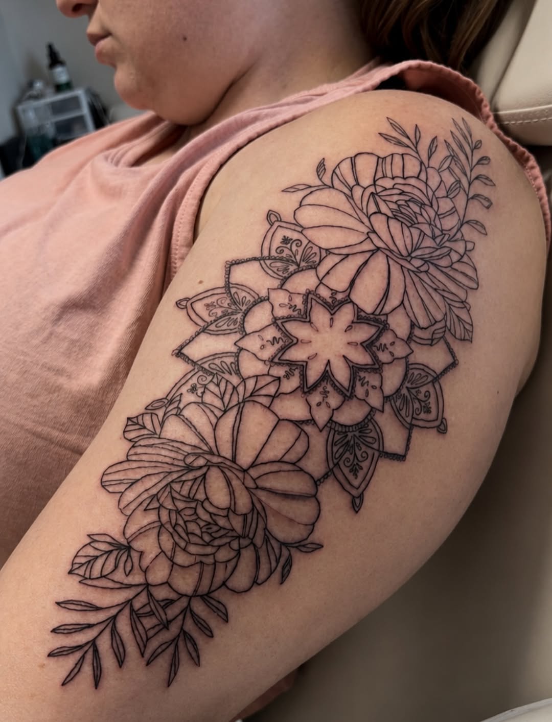 Tattoo by @dojolv — illustrative, fine_line