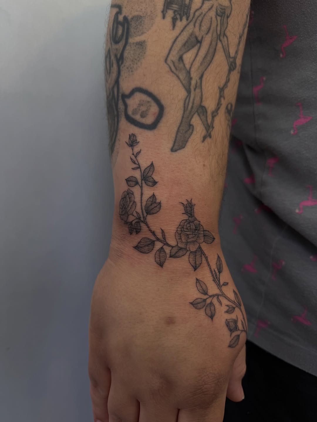 Tattoo by @heneseetattoo — fine_line, black_and_grey