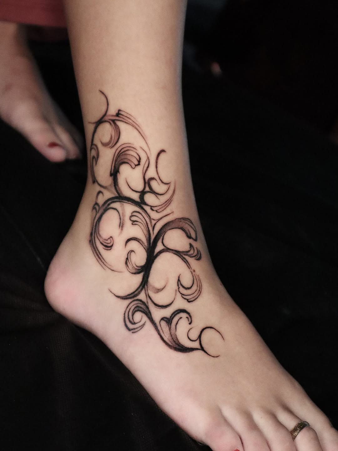 Tattoo by @_connormoon_ โ ornamental, illustrative