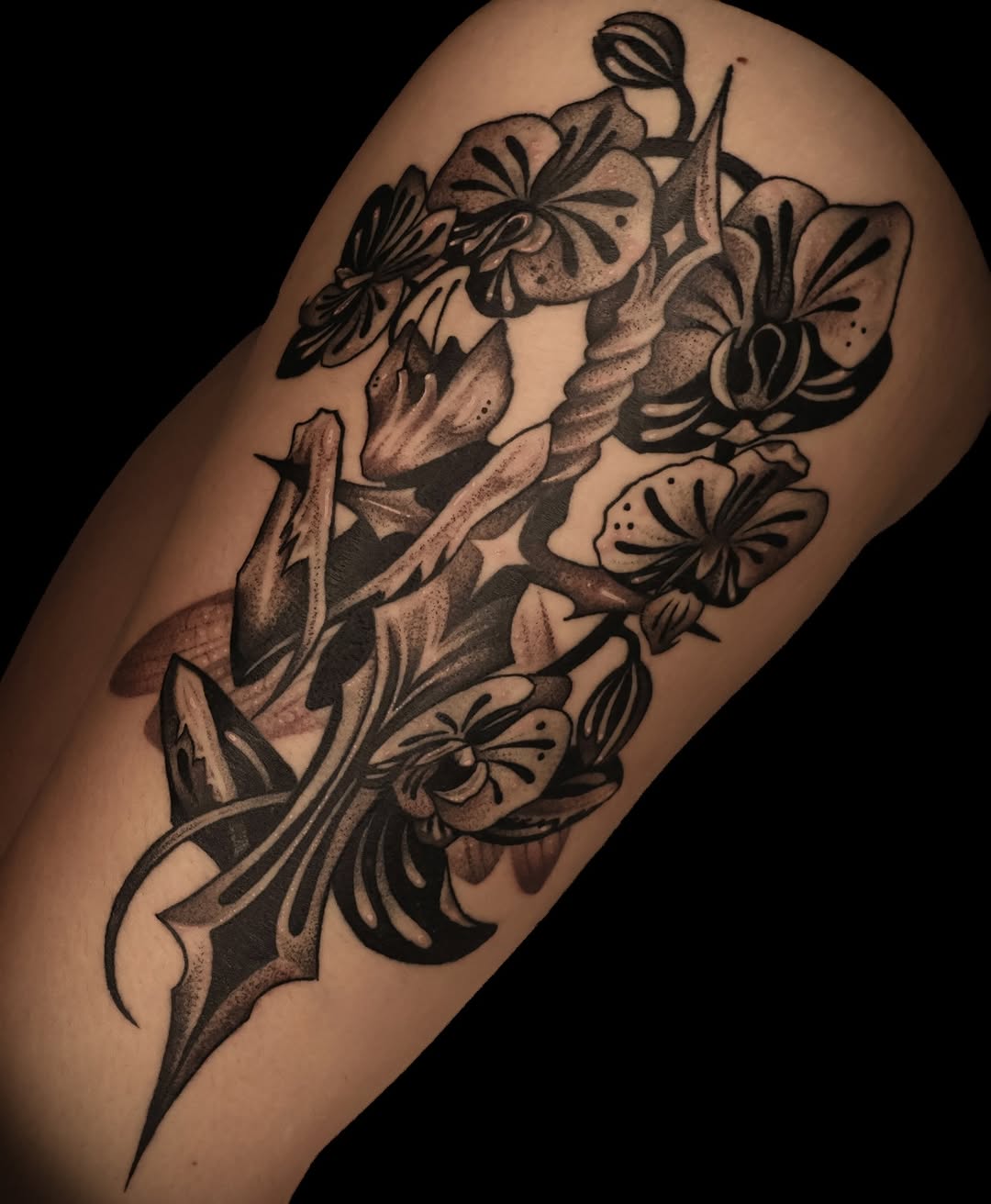 Tattoo by @roobusmoonwitch — black_and_grey, illustrative