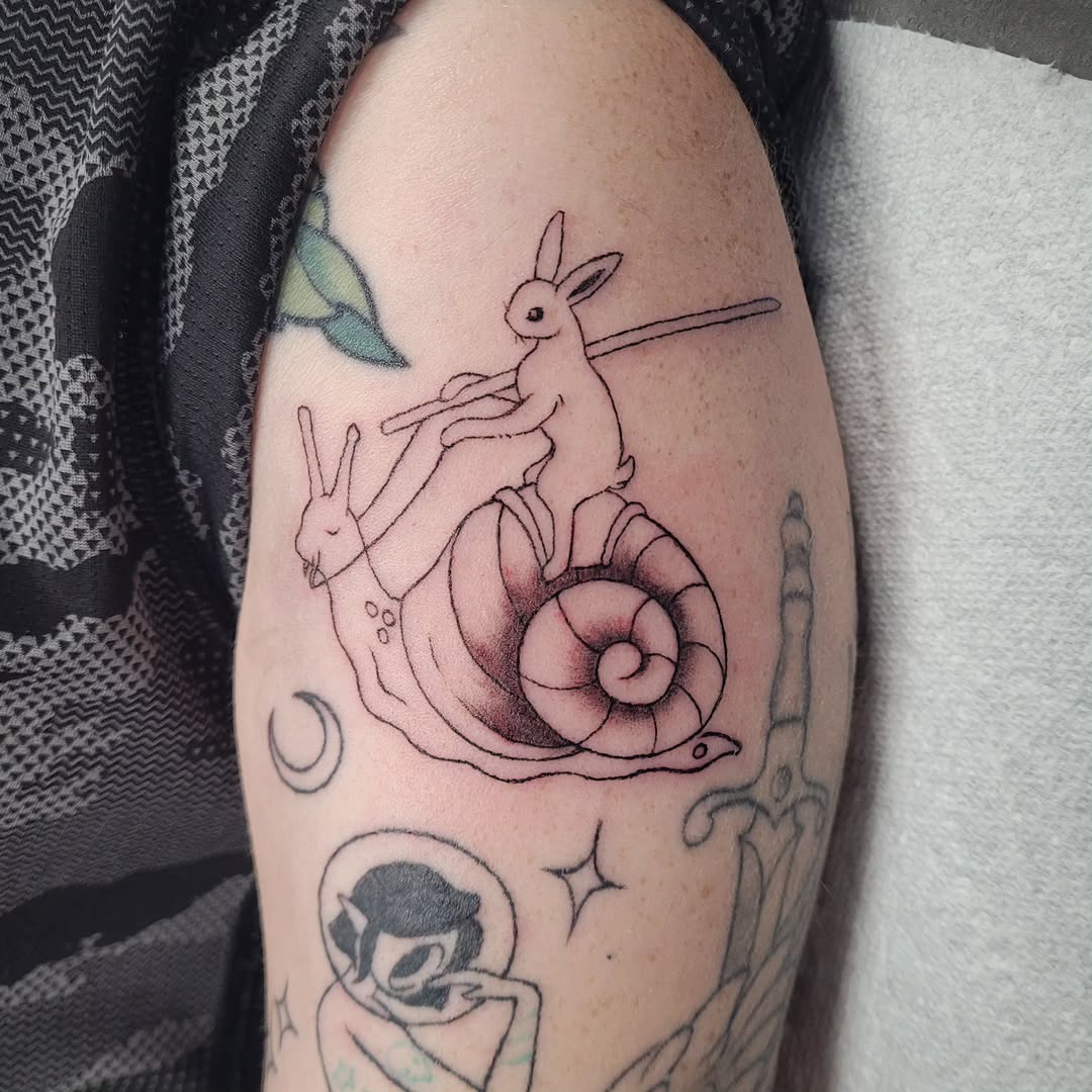 Tattoo by @lariendragon — illustrative