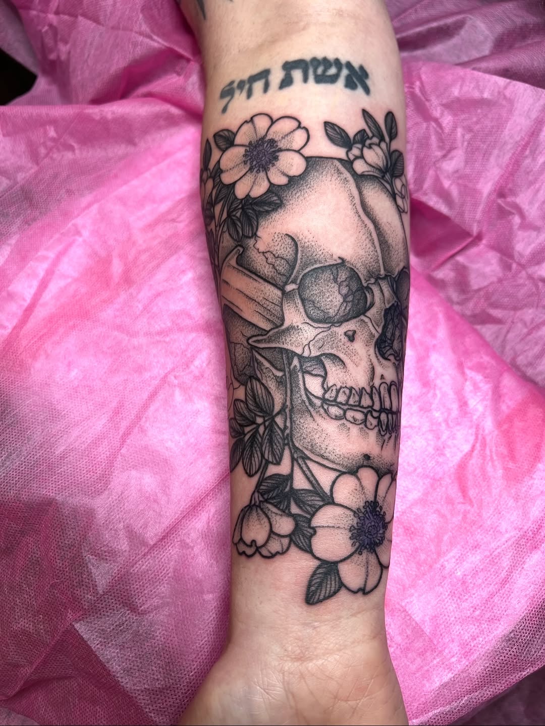Tattoo by @brianaleflore — black_and_grey, dotwork