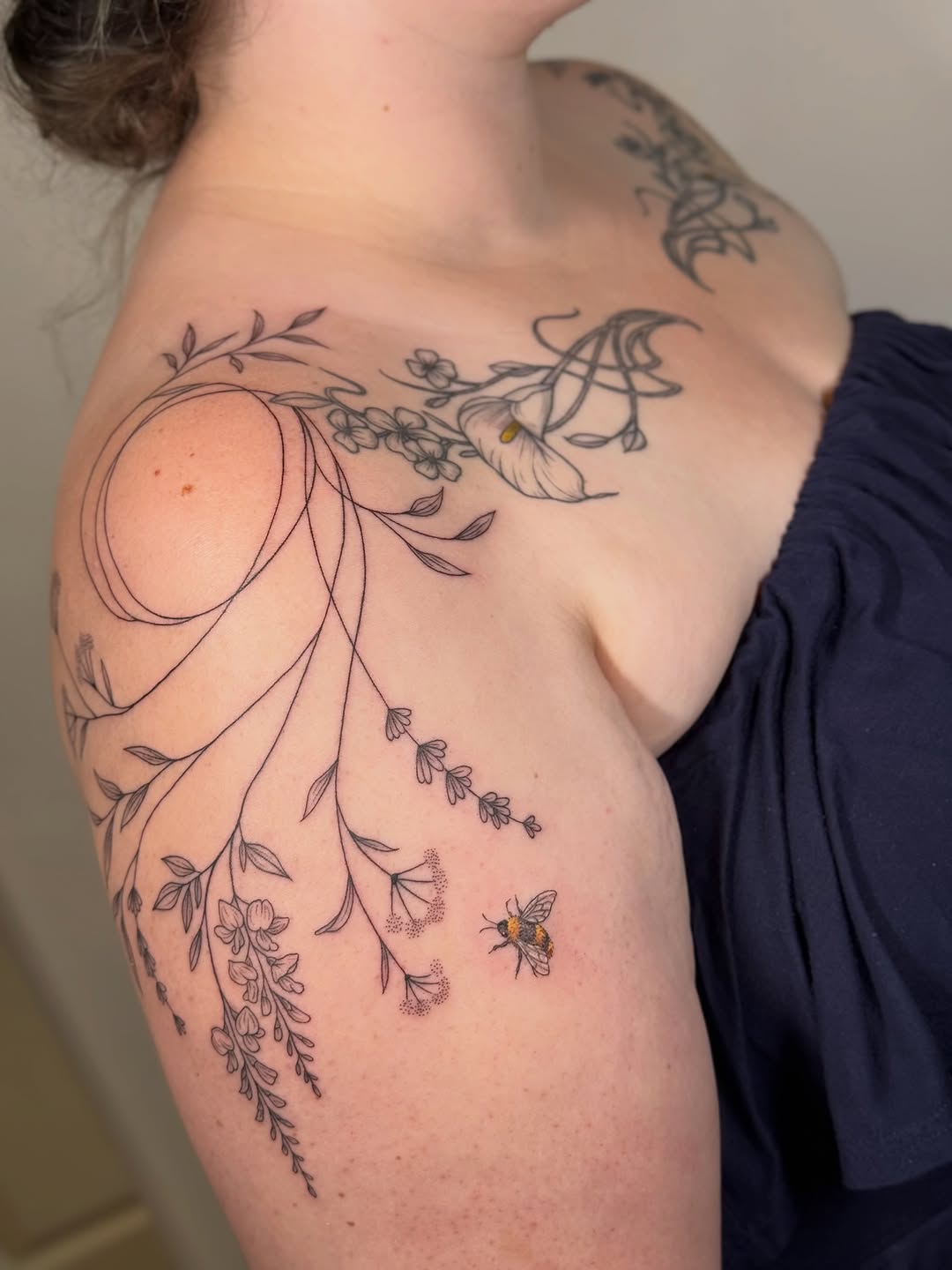 Tattoo by @larkrestattoos — fine_line, illustrative