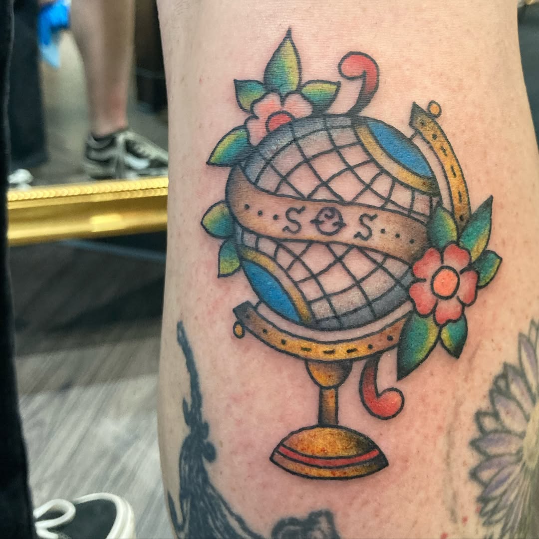 Tattoo by @queendaddytattoos — american_traditional