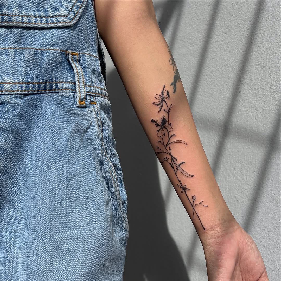 Tattoo by @filo.tatt โ fine_line