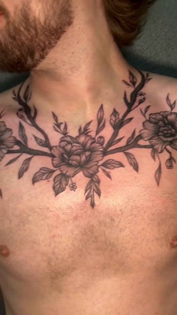 Tattoo by @lilzz_ink โ black_and_grey, illustrative